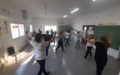 EL TALLER DE DANZA «SOÑANDO FOLCLORE» INICIA SUS CLASES EN EL BARRIO ESPERANZA