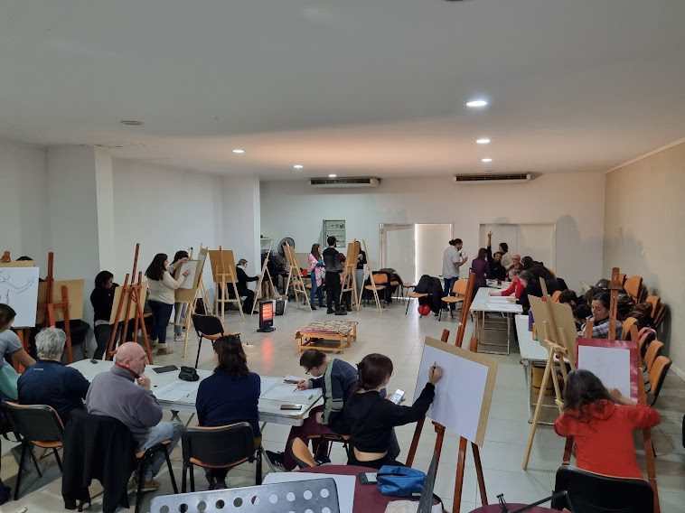 CON UNA IMPORTANTE PARTICIPACIÓN DE MURALISTAS, ARTISTAS PLÁSTICOS Y DOCENTES DE ARTÍSTICA, COMENZÓ EL TALLER DE “MURALISMO EN TÉCNICAS PERDURABLES”