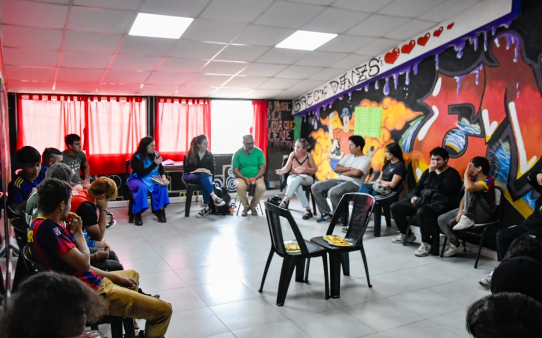 SE REALIZÓ UN TALLER DE MASCULINIDADES DESTINADO A ADOLESCENTES BENEFICIARIOS DEL PROGRAMA ENVIÓN