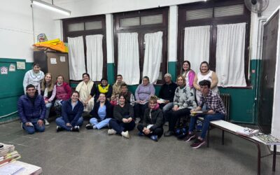 TALLER SOBRE PREVENCIÓN DEL DENGUE PARA ESTUDIANTES DE LA ESCUELA PRIMARIA DE ADULTOS Nº 701