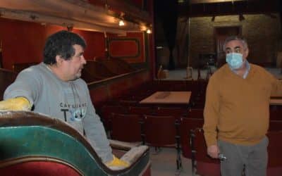 EL INTENDENTE FERNÁNDEZ RECORRIÓ EL TEATRO ESPAÑOL PARA SEGUIR LOS PROGRESOS EN LA OBRA DE REMODELACIÓN