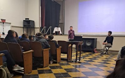 EL FÚTBOL, LAS PASIONES HUMANAS Y LA INFANCIA, LLEVADOS POR EL CICLO “TEATRO EN LOS BARRIOS” PARA ESTUDIANTES DEL INSTITUTO AGROTÉCNICO PADRE CASTELLARO