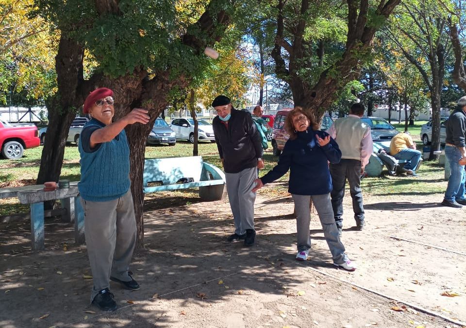 CON MUY BUENA PARTICIPACIÓN SE REALIZÓ AYER (MARTES) EL TORNEO ANIVERSARIO DE TEJO EN INSTALACIONES DEL COMPLEJO DE MARÍA CASTAÑA
