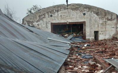 DEFENSA CIVIL TRABAJÓ ANTES Y DESPUÉS DEL FUERTE TEMPORAL QUE PROVOCÓ DAÑOS Y DEJÓ A UNA PERSONA HERIDA EN LA ZONA DE FORTÍN DEHEZA