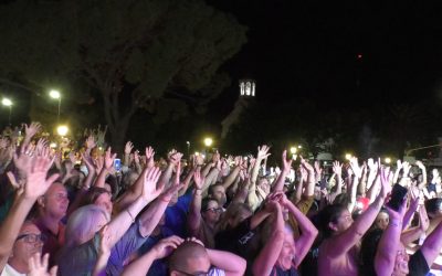 EL CARNAVAL SE DESPIDIÓ CON EL DESFILE DE LAS MARIONETAS GIGANTES Y DE LA VEJENTUD MURGUERA Y UN GRAN BAILE POPULAR FRENTE AL PALACIO MUNICIPAL