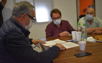 30 DE AGOSTO: EL INTENDENTE Y REPRESENTANTES DEL OBISPADO FIRMARON EL CONVENIO POR LA COMPRA DE 4 HECTÁREAS PARA DESTINAR A PLANES DE VIVIENDA