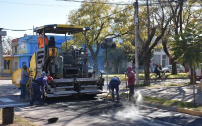 EL MUNICIPIO REALIZA TRABAJOS DE REPAVIMENTACIÓN EN DOS CALLES DE LA CIUDAD: QUINTANA, ENTRE DERQUI Y PELLEGRINI, Y BALDOVINO, ENTRE PASO Y CASTELLI