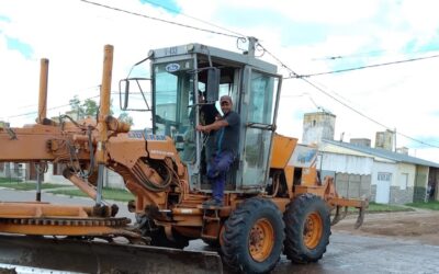 BERUTI Y 30 DE AGOSTO REALIZARON TRABAJOS DE MANTENIMIENTO EN CALLES DE COLONIA LA LUISA