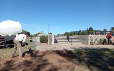 MEJORAS EN EL PREDIO DEL SKATEPARK: SE REFACCIONÓ LA PISTA Y LOS SANITARIOS PÚBLICOS, SE FORESTÓ Y SE COLOCARON LUMINARIAS, BANCOS, MESAS Y CESTOS DE RESIDUOS