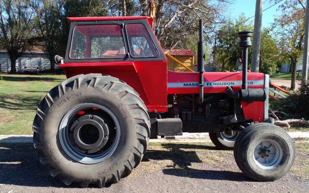 EL MUNICIPIO COMPRA UN CAMIÓN PARA LA SUBDELEGACIÓN GARRÉ Y UN TRACTOR PARA EL ÁREA DE MEDIO AMBIENTE Y DESARROLLO SUSTENTABLE