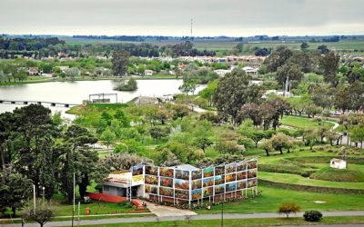 SEGUNDO ENCUENTRO DEL TALLER DE PLANIFICACIÓN DEL PAISAJE REGIONAL EN TRENQUE LAUQUEN: MAÑANA (MARTES) EXPONE EL ARQUITECTO PEDRO LLAMEDO