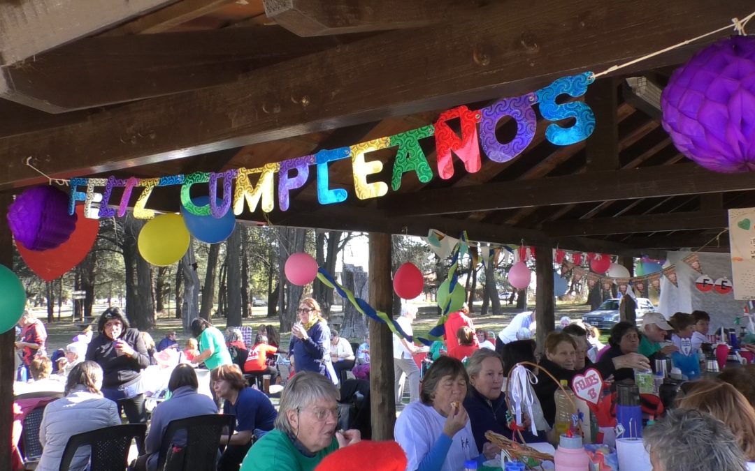 CON UNA JORNADA RECREATIVA Y EN UN CLIMA DE ALEGRÍA, INTEGRANTES DEL PROGRAMA “TRENQUE LAUQUEN EN MOVIMIENTO” FESTEJARON SU CUMPLEAÑOS Nº 13