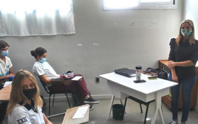 COMENZARON LAS TUTORÍAS PRESENCIALES DE UBA XXI: HAY MÁS DE UN CENTENAR DE INSCRIPTOS ENTRE LAS TRES MATERIAS QUE SE DICTAN