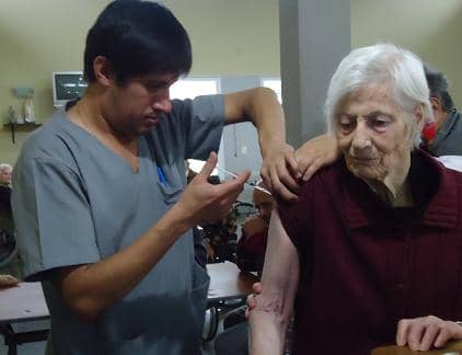 Vacunación para abuelos del Castella