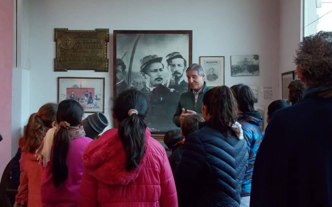 Estudiantes realizaron hoy (miércoles) una recorrida por los museos
