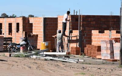 AVANCES EN LA CONSTRUCCION DE VIVIENDAS DE DIFERENTES PLANES EN LA AMPLIACIÓN URBANA