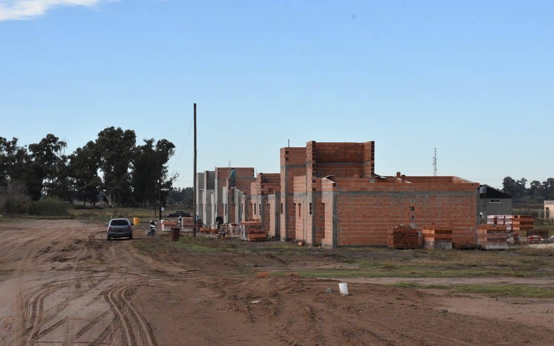 CONCURSOS DE PRECIOS Y LICITACIONES PARA LA COMPRA DE MATERIALES PARA LA ESCUELA N° 7 Y 52 VIVIENDAS