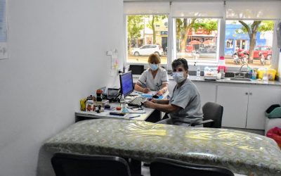 COVID-19: EL PLAN DE VACUNACIÓN QUE SE LLEVA ADELANTE EN EL HOSPITAL DR. PEDRO T. ORELLANA AHORA SE AMPLIÓ A TRABAJADORES DE LA EDUCACIÓN