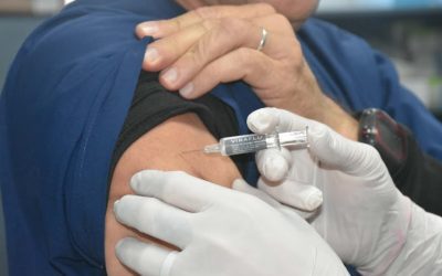 SE INICIÓ LA CAMPAÑA DE VACUNACIÓN ANTIGRIPAL, QUE POR AHORA ESTÁ DESTINADA EXCLUSIVAMENTE AL PERSONAL DE SALUD DEL DISTRITO