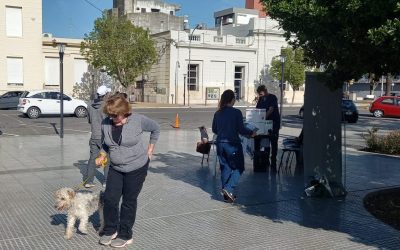 OTRAS 104 MASCOTAS FUERON ATENDIDAS EN EL PUESTO MÓVIL DE LA CAMPAÑA GRATUITA DE VACUNACIÓN ANTIRRÁBICA POR LOS BARRIOS