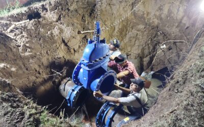 EL MUNICIPIO COLOCÓ UNA NUEVA VÁLVULA EN EL CAÑO MAESTRO QUE ABASTECE DE AGUA A LA CIUDAD Y EL SERVICIO COMENZÓ A NORMALIZARSE