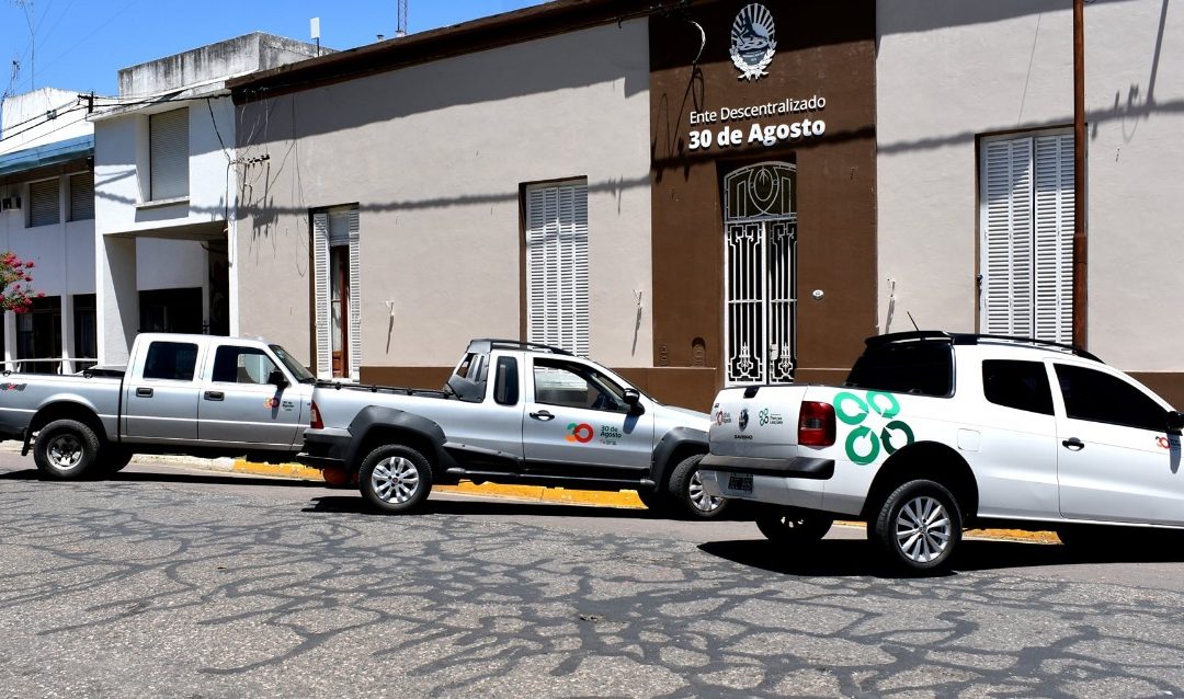 EL ENTE DESCENTRALIZADO DE TREINTA DE AGOSTO INCORPORÓ VARIOS VEHÍCULOS  A SU PARQUE AUTOMOTOR PARA MEJORAR LA PRESTACIÓN DE LOS SERVICIOS