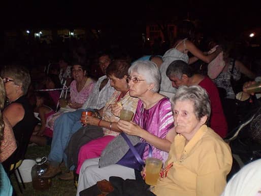 Abuelos del Hogar Castella en Cochicó