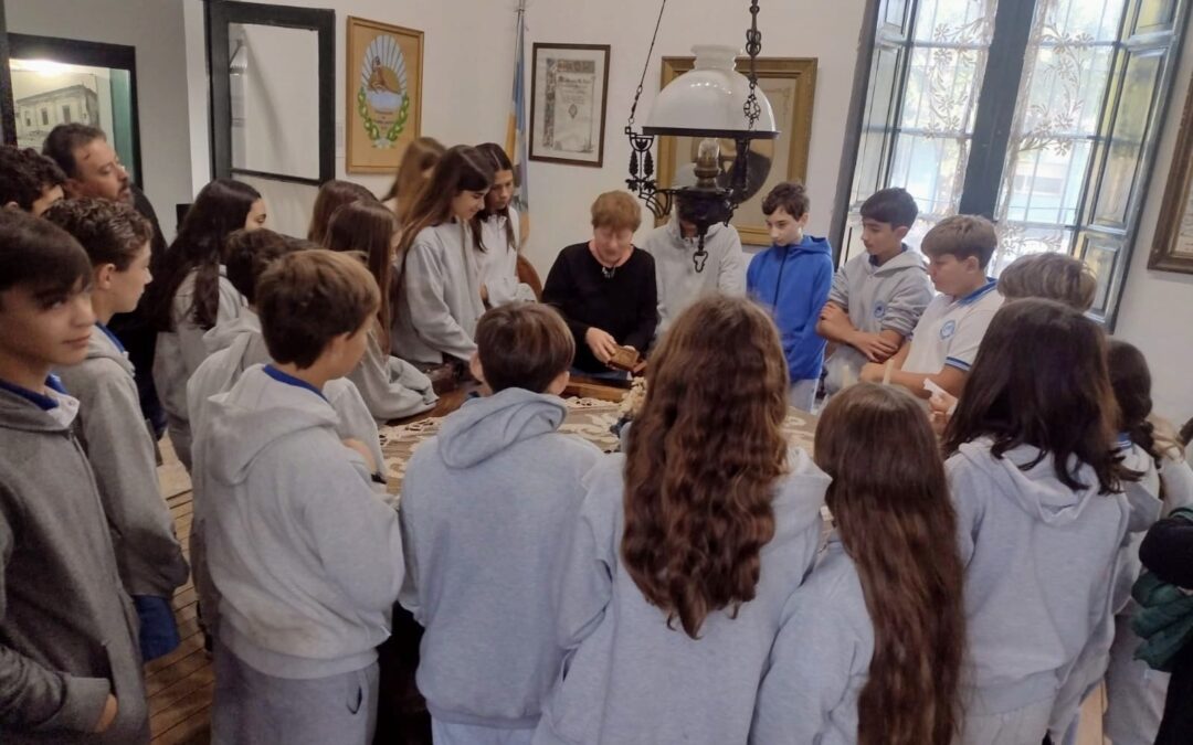 ESTUDIANTES DEL COLEGIO LOS NUEVOS AYRES VISITARON EL MUSEO CÍVICO ALMAFUERTE