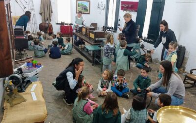 LA SALA DE 5 DEL JARDÍN LOS MÉDANOS VISITÓ EL MUSEO ALMAFUERTE
