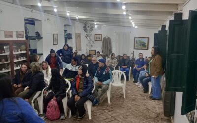 ESTUDIANTES DEL CENS N.º 454 VISITARON EL MUSEO CÍVICO ALMAFUERTE PARA TRABAJAR EN UN PROYECTO SOBRE EL PATRIMONIO LOCAL