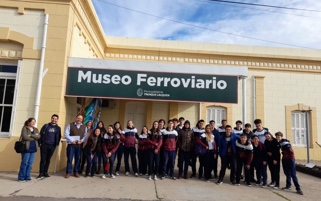 ESTUDIANTES DEL INSTITUTO MIGUEL DI GERÓNIMO RECORRIERON LOS MUSEOS DEL CUADRO FERROVIARIO