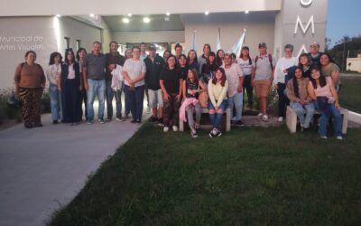 ESTUDIANTES DEL CENS 451 Y DEL COLEGIO NUESTRA SEÑORA DEL ROSARIO VISITARON EL MUMAV Y EL MUSEO HISTÓRICO REGIONAL