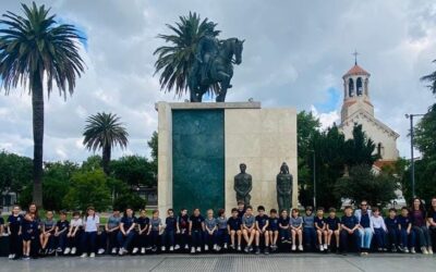 ESTUDIANTES DE SEGUNDO GRADO DEL INSTITUTO MIGUEL DI GERÓNIMO REALIZARON UNA VISITA GUIADA A LA PLAZA SAN MARTÍN
