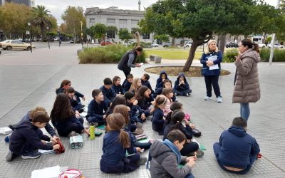 «RECORRIDA VERDE” POR LA PLAZA SAN MARTÍN DE UN GRUPO DE ALUMNOS/AS DE TERCER AÑO DE LA ESCUELA PRÍNCIPE DE PAZ