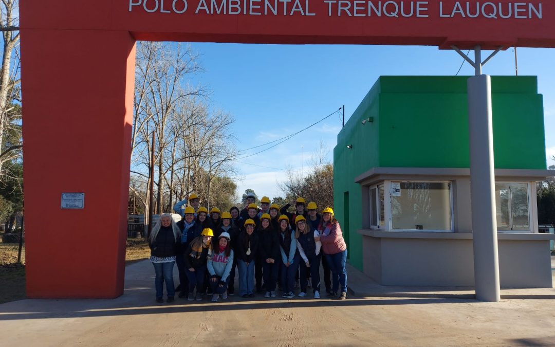 ESTUDIANTES DE LA ESCUELA SECUNDARIA Nº 3 RECORRIERON LAS INSTALACIONES DEL POLO AMBIENTAL TRENQUE LAUQUEN