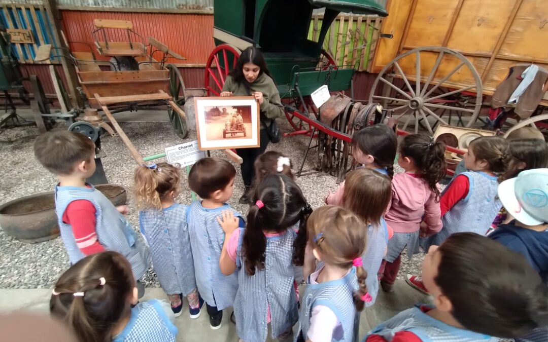 EL JARDÍN “PRÍNCIPE DE PAZ” VISITÓ EL MUSEO DE LOS CARRUAJES Y LAS ESCUELAS DE MARI LAUQUEN Y NUEVA CASTILLA RECORRIERON EL MUSEO FERROVIARIO