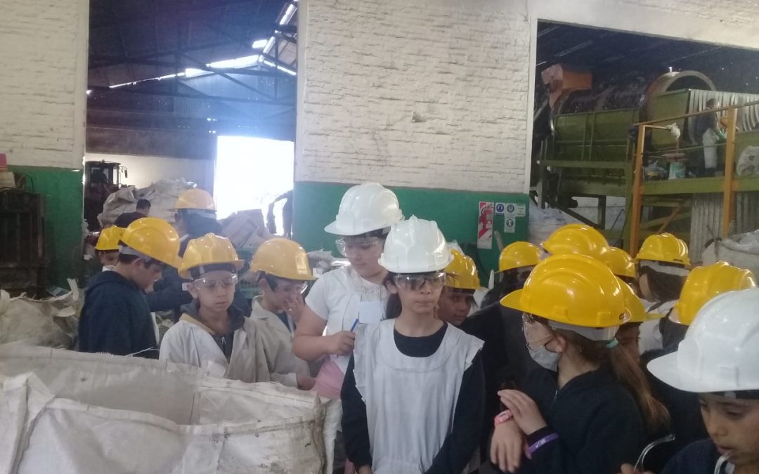 ALUMNOS/AS DE 4TO AÑO DE LA ESCUELA Nº 8 VISITARON LA PLANTA DEL PROLIM, EN EL POLO AMBIENTAL DE TRENQUE LAUQUEN