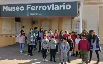 ALUMNOS/AS DEL CENTRO INFANTIL “CARLOS PIOVESAN”, DE TREINTA DE AGOSTO, VISITARON EDIFICIOS PÚBLICOS Y MUSEOS DE LA CIUDAD CABECERA
