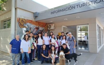 LA OFICINA DE PROMOCIÓN TURÍSTICA DEL MUNICIPIO RECIBIÓ LA VISITA DE ALUMNOS DE LA ESCUELA SECUNDARIA 2