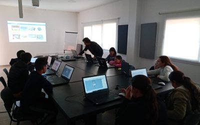 UN GRUPO DE ALUMNOS/AS DEL CEC Nº802 RECORRIERON LAS INSTALACIONES DEL POLO CIENTÍFICO TECNOLÓGICO Y PARTICIPARON EN TALLERES