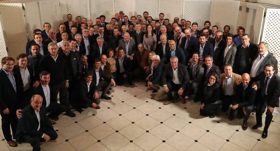 EL PRESIDENTE MACRI, LA GOBERNADORA VIDAL Y EL VICEGOBERNADOR SALVADOR SE REUNIERON CON MAS DE 60 INTENDENTES BONAERENSES