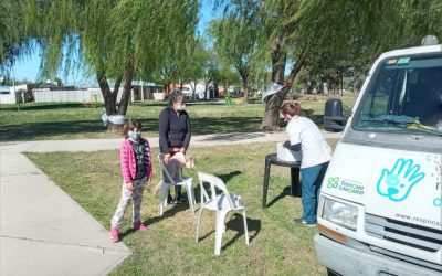 CAMPAÑA DE VACUNACIÓN ANTIRRÁBICA POR LOS BARRIOS: HOY SE VACUNARON 200 MASCOTAS MÁS EN EL PARQUE VILLEGAS