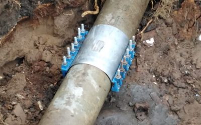 COMIENZA A RESTABLECERSE EL SUMINISTRO DE AGUA TRAS LA REPARACIÓN DE EMERGENCIA EN UN CAÑO TRONCAL EN CALLE MONFERRAND ENTRE PINCÉN Y ARRASTÚA