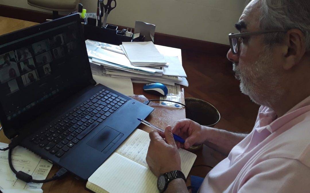 INTENDENTE Y CONCEJALES, REUNIDOS CON LA AUTORIDAD DEL AGUA