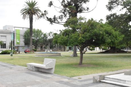 EL LUNES QUEDARÁ VALLADO EL PERÍMETRO DE LA PLAZA SAN MARTÍN PARA DAR COMIENZO A LA PRIMERA ETAPA DE SU REMODELACIÓN