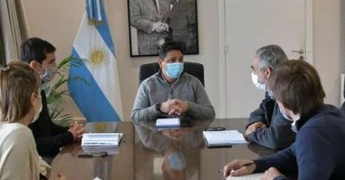 FERNÁNDEZ, EN TRENES ARGENTINOS: EL REGRESO DEL SERVICIO HASTA TRENQUE LAUQUEN Y LA CESIÓN DEL ESPACIO PARA EL FUTURO CUARTEL DE BOMBEROS, ENTRE LOS TEMAS TRATADOS