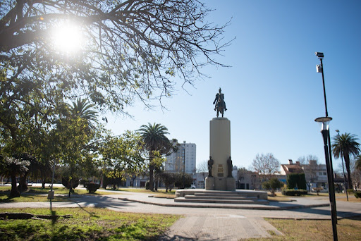 EL PRÓXIMO LUNES SE TRASLADARÁ EL MONUMENTO DEL GRAL. SAN MARTÍN DESDE LA UBICACIÓN ACTUAL A SU ESPACIO DEFINITIVO DENTRO DE LA PLAZA SAN MARTÍN