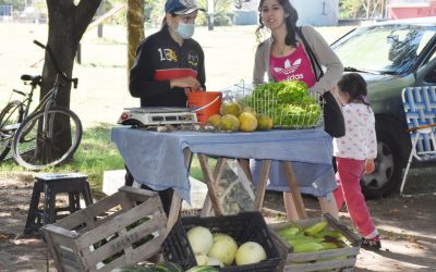UN CLÁSICO DE LOS SÁBADOS: FERIA ECOFINES EN LA PLAZOLETA ALMIRANTE BROWN