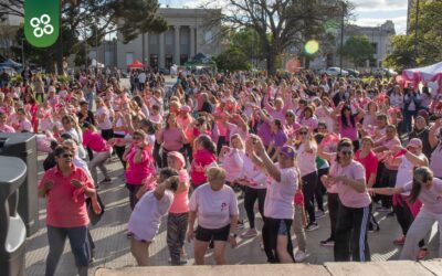 CON GRAN CONVOCATORIA, ZUMBA ROSA VOLVIÓ A REUNIR A LA COMUNIDAD EN PLAZA SAN MARTÍN PARA CONCIENTIZAR SOBRE EL CÁNCER DE MAMA