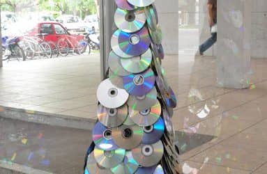 II CONCURSO DE ADORNOS NAVIDEÑOS CON MATERIALES RECICLABLES